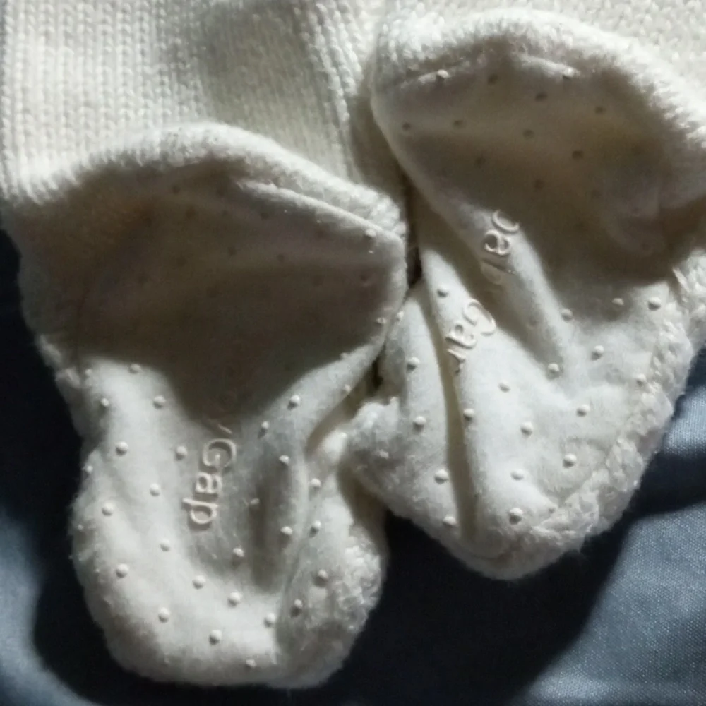 Like New, Baby Gap 3-6 Months Cable Knit Sweater Footed Onesie Coverall - Picture 11 of 13